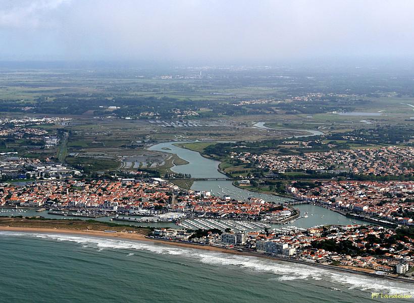 La Rochelle vu d'en haut, Côte vendéenne, île de Noirmoutier,île d'Yeu, vues d'avion