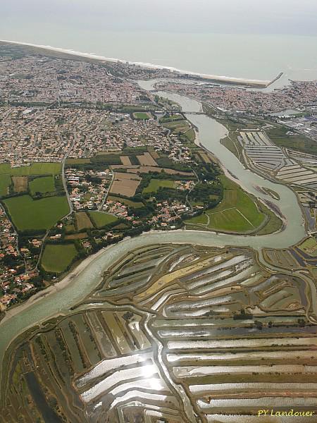 La Rochelle vu d'en haut, Côte vendéenne, île de Noirmoutier,île d'Yeu, vues d'avion