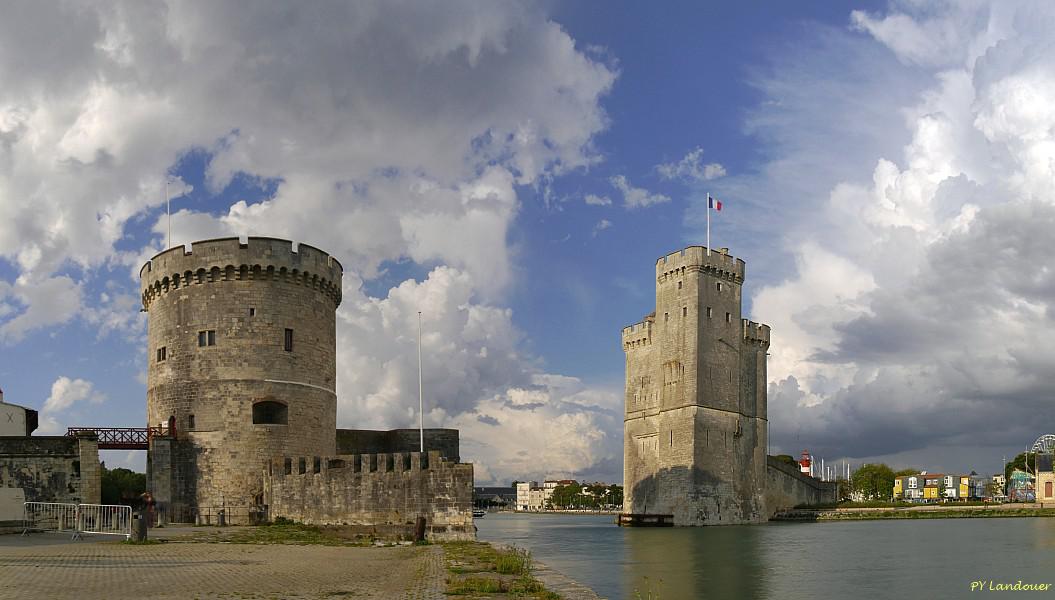 La Rochelle vu d'en haut, cours des Dames et tour de la Chaîne