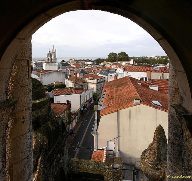 La Rochelle vu d'en haut, Tour de la Grosse Horloge