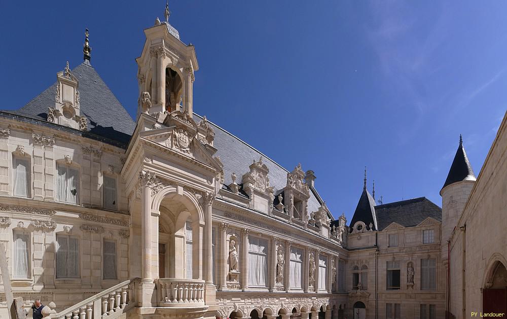 La Rochelle vu d'en haut, Hôtel de Ville, juillet 2019