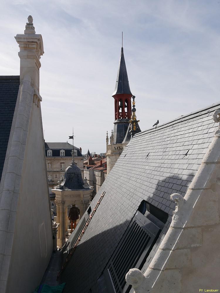 La Rochelle vu d'en haut, Hôtel de Ville, juillet 2019