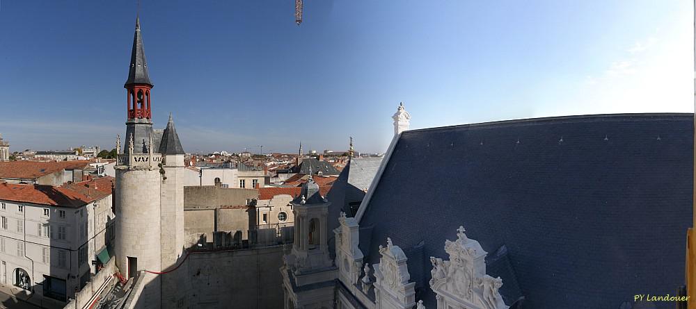 La Rochelle vu d'en haut, Hôtel de Ville, la cour