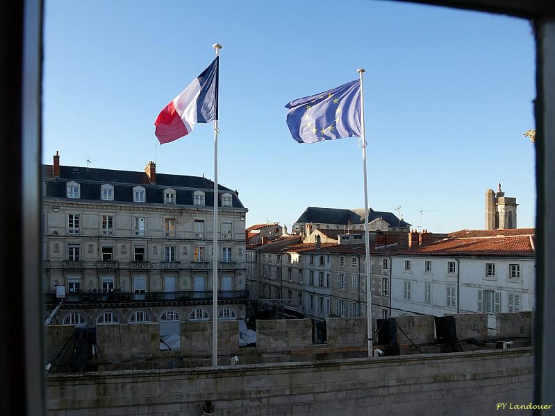 La Rochelle vu d'en haut, Hôtel de Ville, la cour