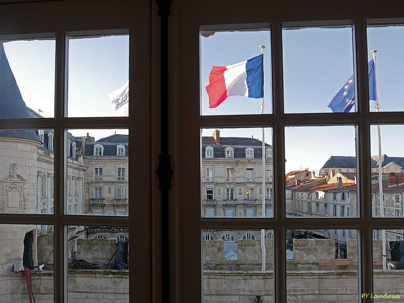 La Rochelle vu d'en haut, Hôtel de Ville, la cour