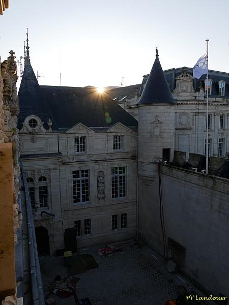 La Rochelle vu d'en haut, Hôtel de Ville, la cour