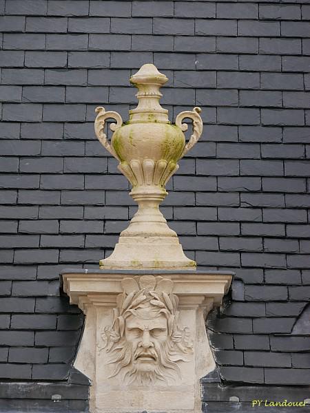 La Rochelle vu d'en haut, Hôtel de Ville, la cour
