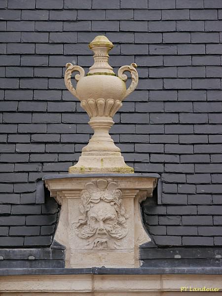 La Rochelle vu d'en haut, Hôtel de Ville, la cour