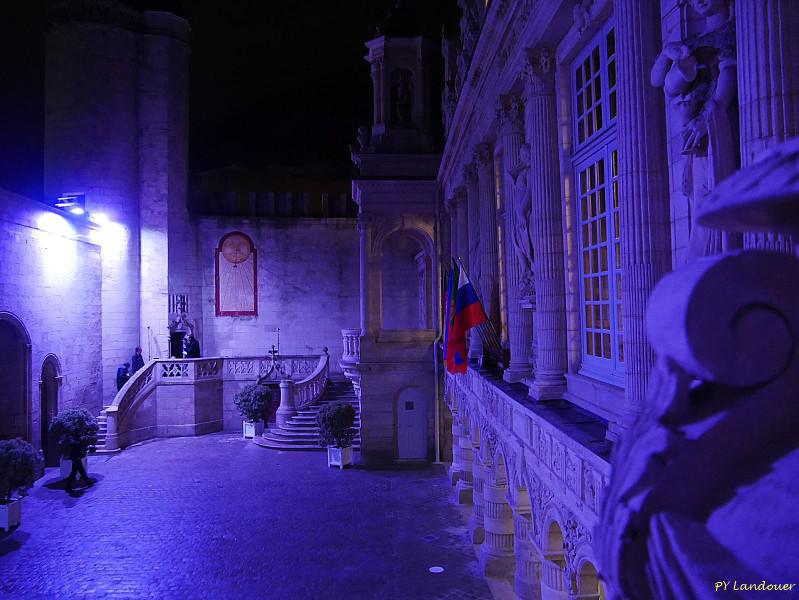 La Rochelle vu d'en haut, Hôtel de Ville, la cour