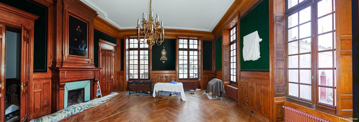 La Rochelle vu d'en haut, Hôtel de Ville