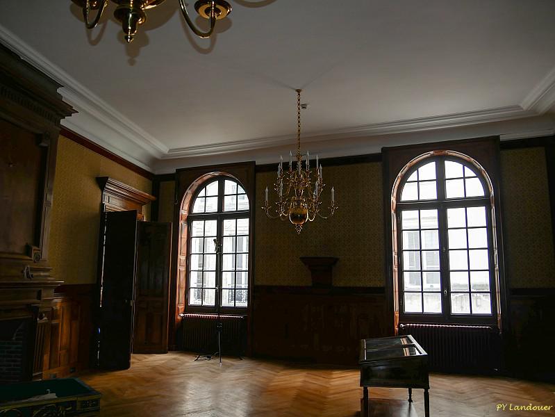 La Rochelle vu d'en haut, Hôtel de Ville