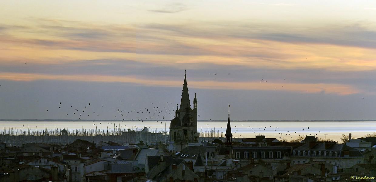 La Rochelle vu d'en haut, Notre-Dame, nuit