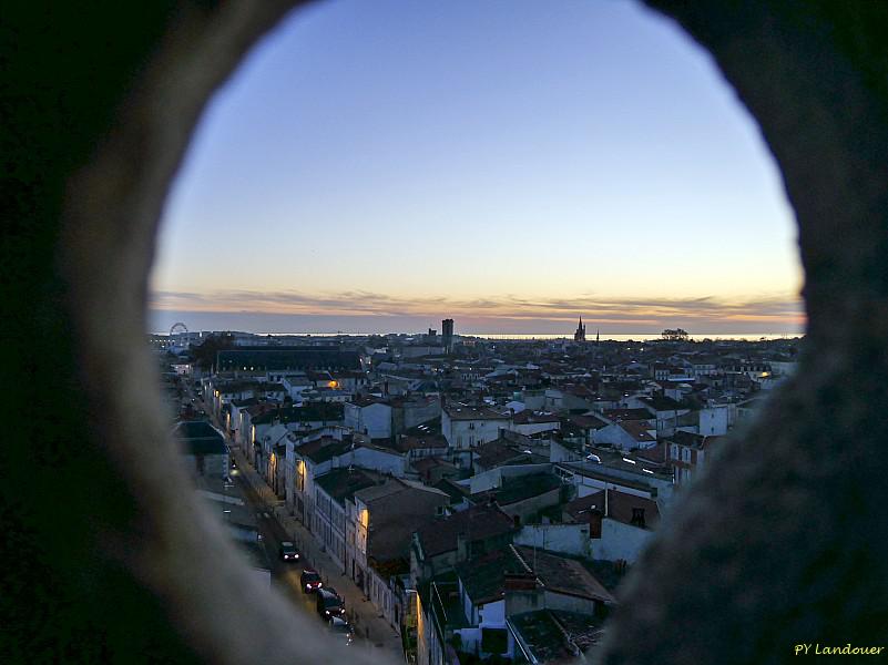 La Rochelle vu d'en haut, Notre-Dame, nuit