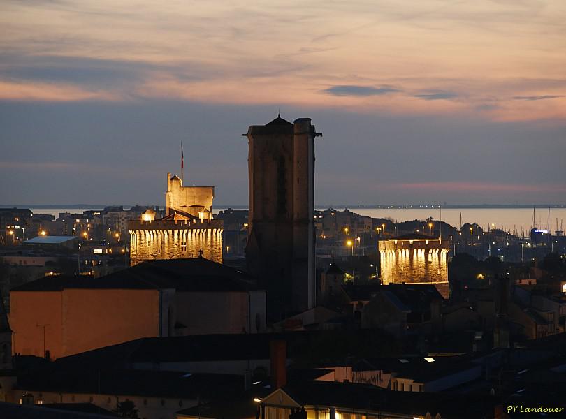 La Rochelle vu d'en haut, Notre-Dame, nuit