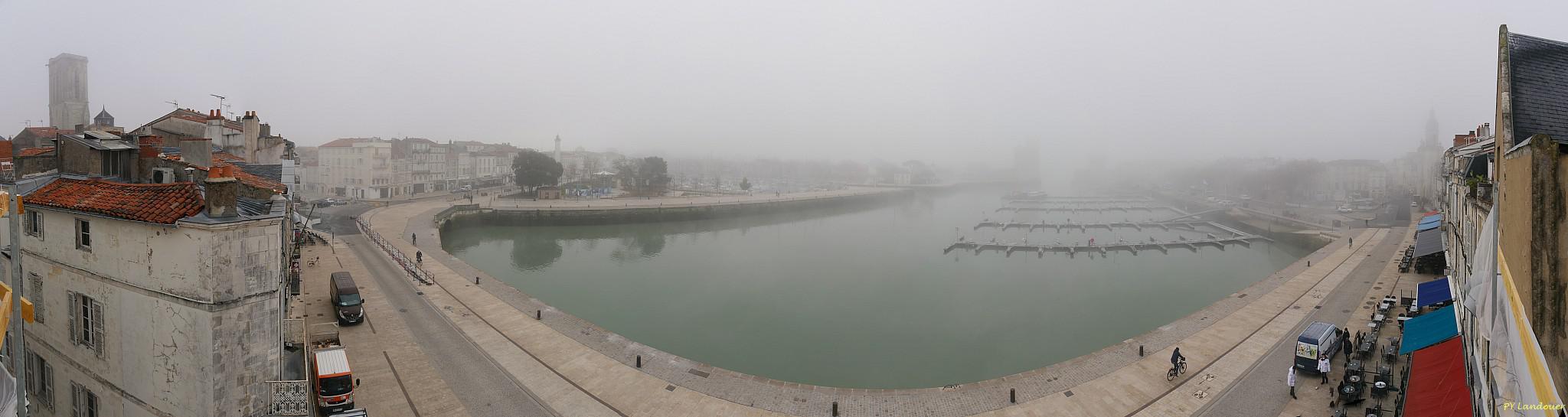 La Rochelle vu d'en haut, 20 rue du Port (angle quai Duperré)