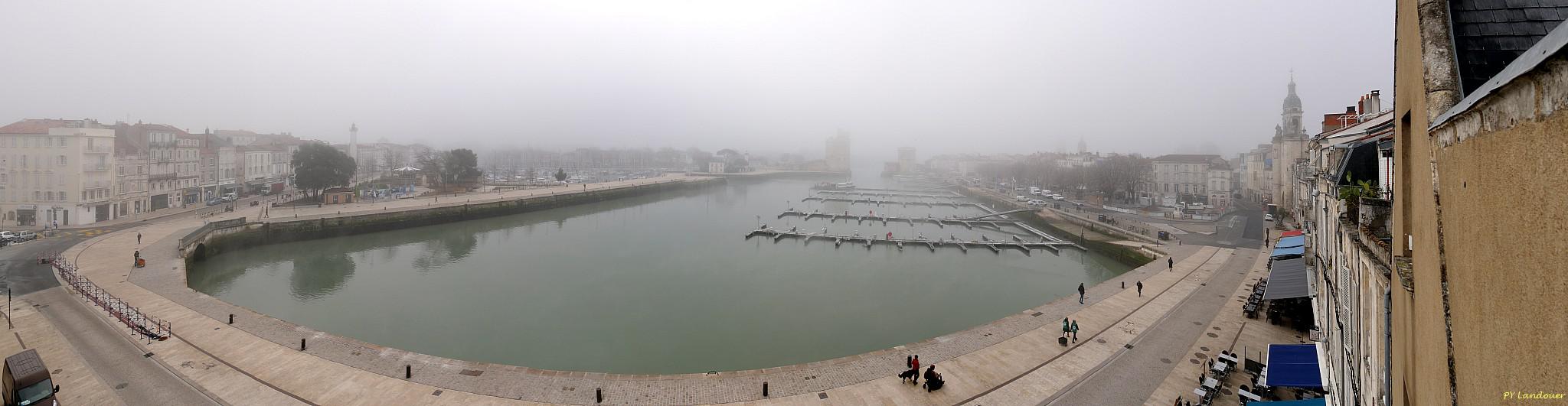 La Rochelle vu d'en haut, 20 rue du Port (angle quai Duperré)