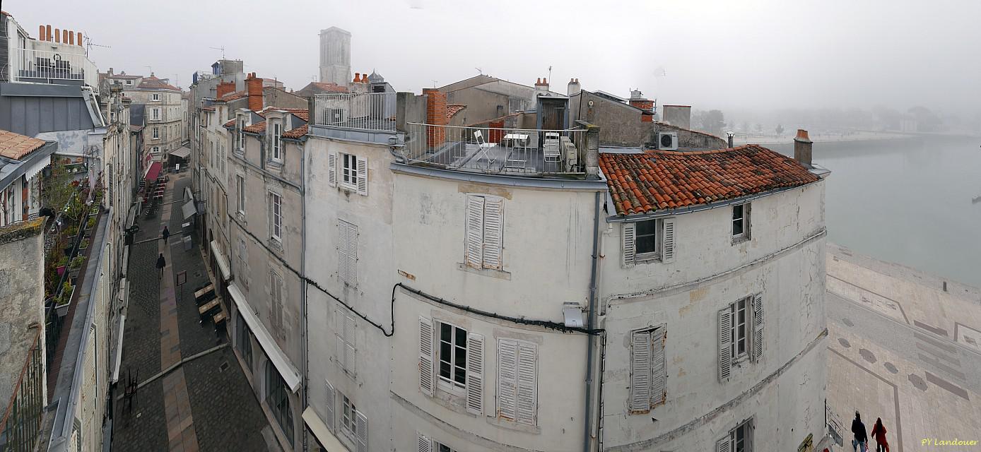 La Rochelle vu d'en haut, 20 rue du Port (angle quai Duperré)