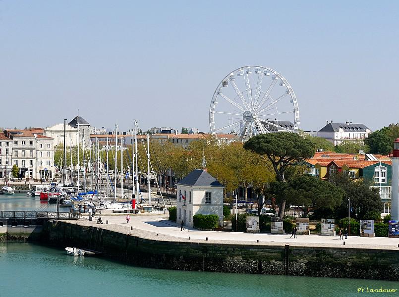 La Rochelle vu d'en haut, c&ocirc;t&eacute; cours des Dames