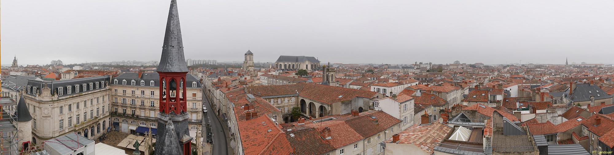 La Rochelle vu d'en haut, Hôtel de Ville, vues depuis le parapluie du chantier
