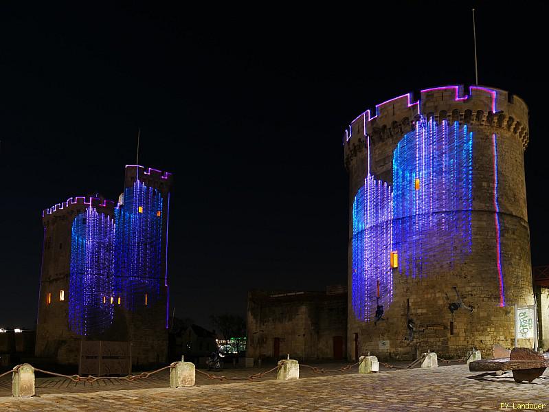La Rochelle vu d'en haut, Tours de la Cha&icirc;ne et Saint-Nicolas