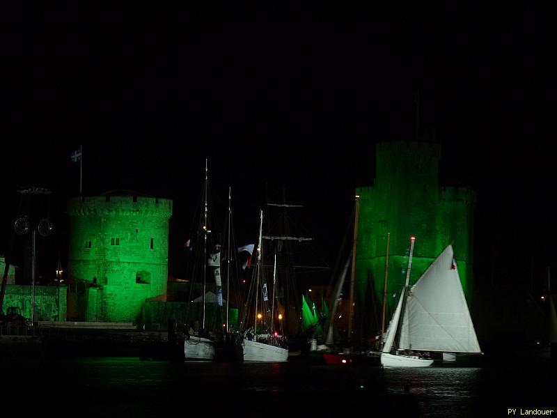 La Rochelle vu d'en haut, Tours de la Cha&icirc;ne et Saint-Nicolas