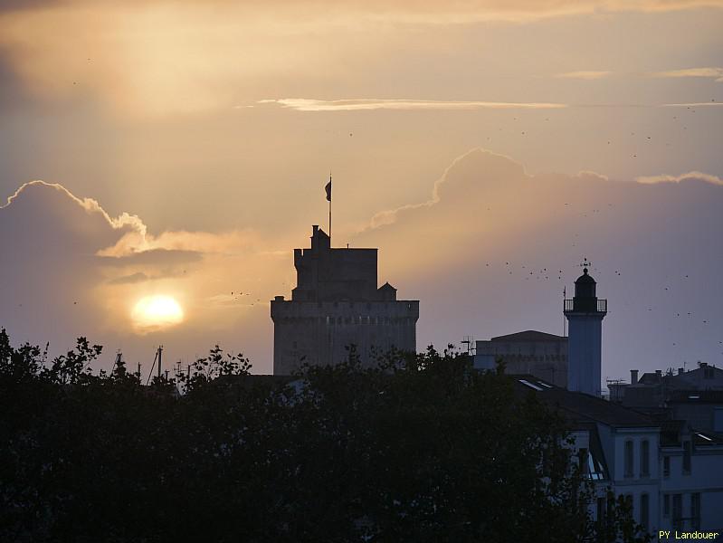 La Rochelle vu d'en haut, Tours vues de loin