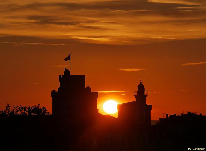 La Rochelle vu d'en haut, Tours vues de loin