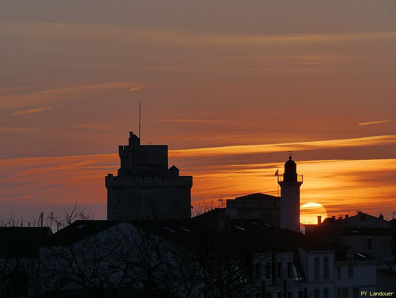 La Rochelle vu d'en haut, Tours vues de loin