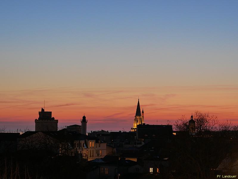 La Rochelle vu d'en haut, Tours vues de loin