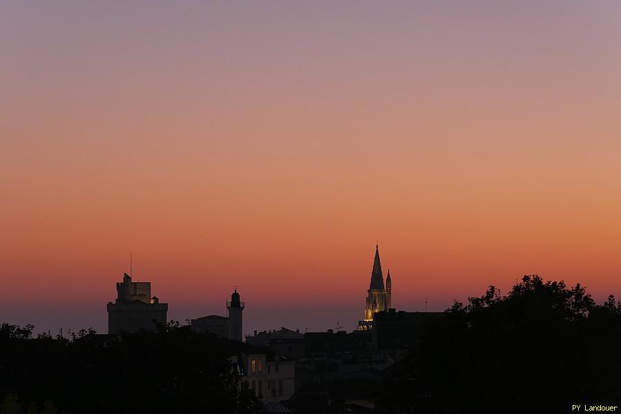 La Rochelle vu d'en haut, Tours vues de loin