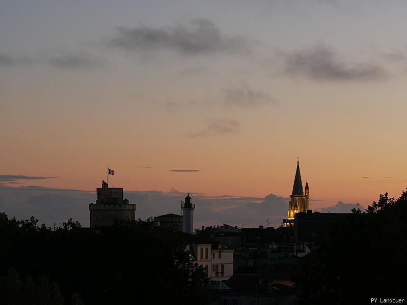La Rochelle vu d'en haut, Tours vues de loin