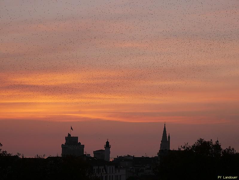 La Rochelle vu d'en haut, Tours vues de loin