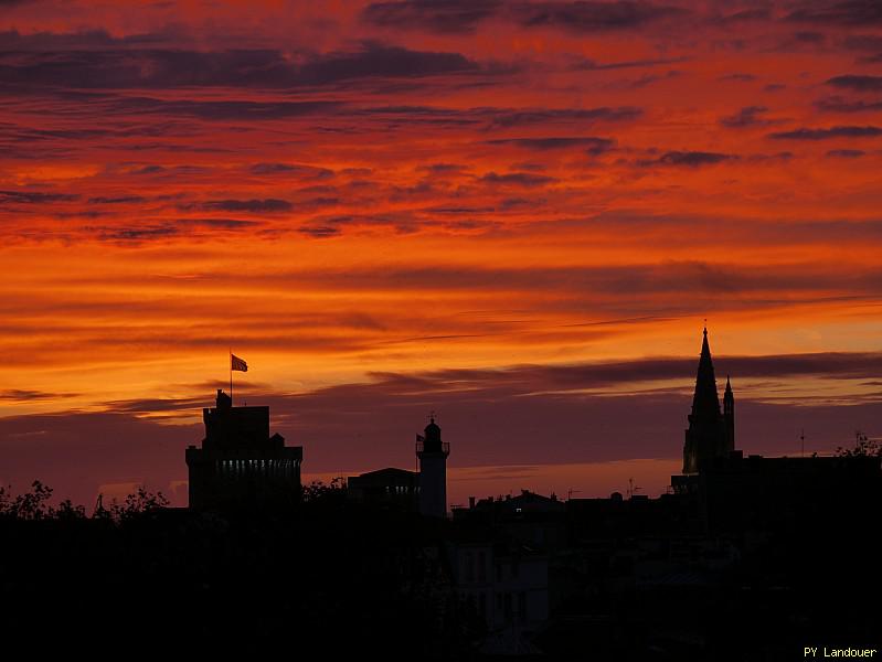 La Rochelle vu d'en haut, Tours vues de loin